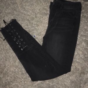 American Eagle Hi-Rise Jegging with Tie Up Ankle